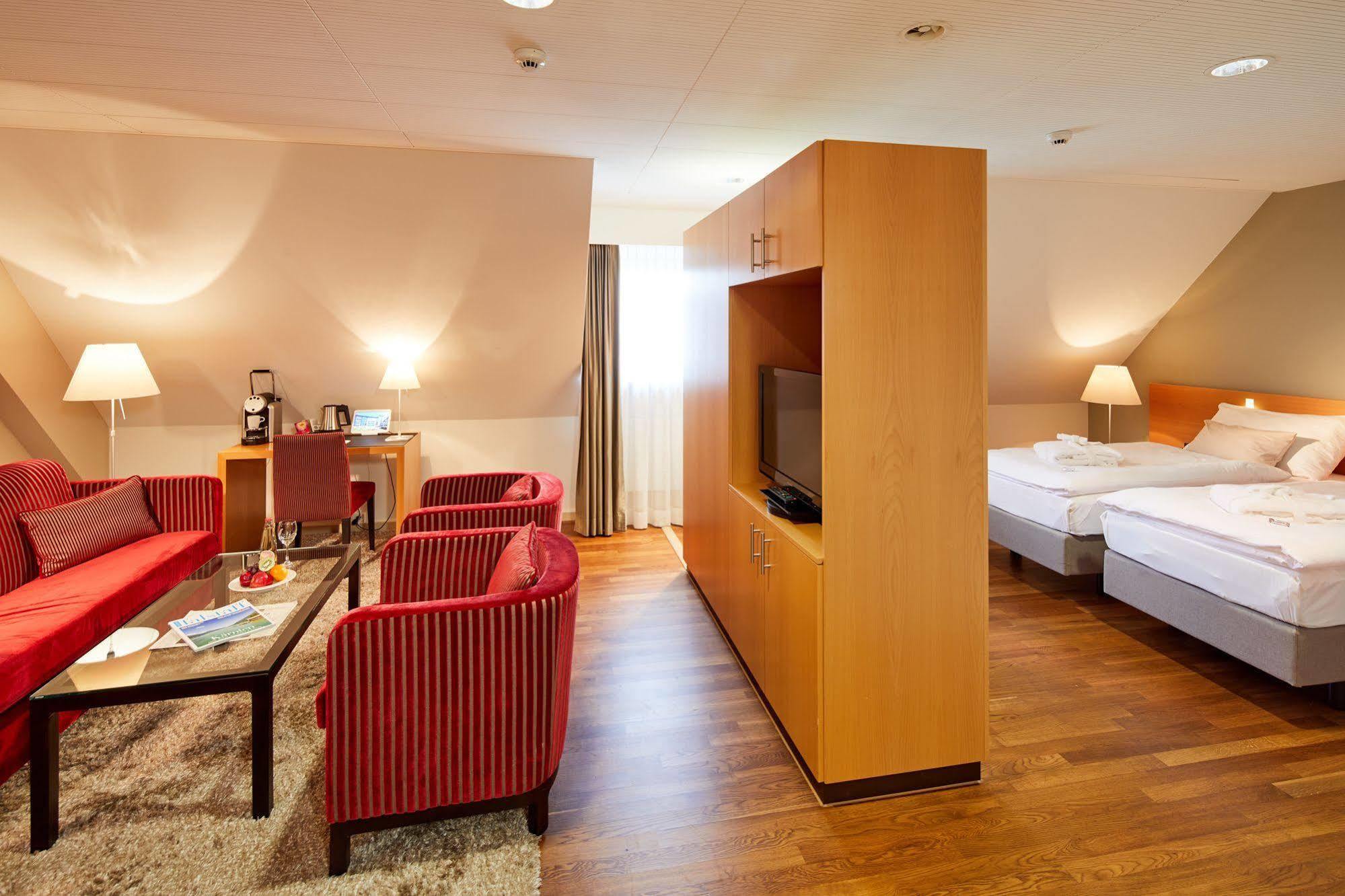 Hotel Banana City Winterthur Ngoại thất bức ảnh