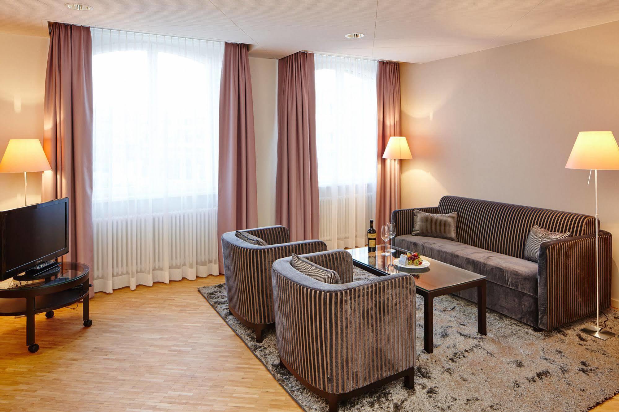 Hotel Banana City Winterthur Ngoại thất bức ảnh